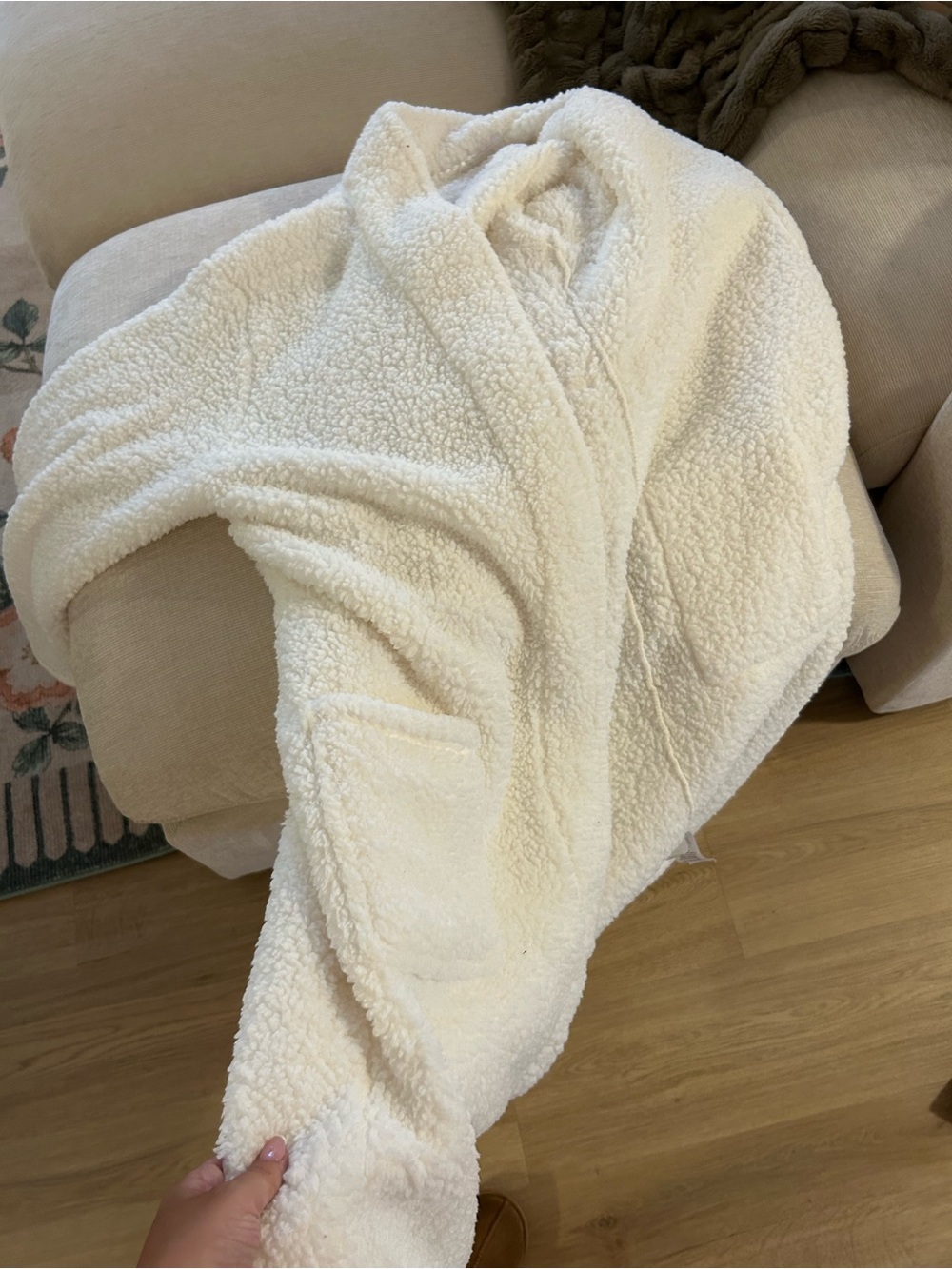 Pottery Barn Cream Sherpa Robe